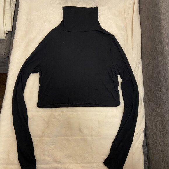 Aritzia Sunday Best Freshman Turtleneck - Size L - Black - Picture 1 of 4